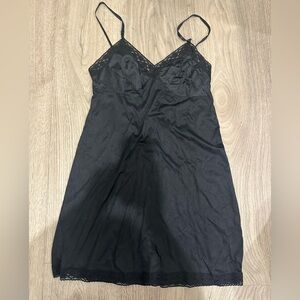 Vintage Elegant Black Lace Nightgown